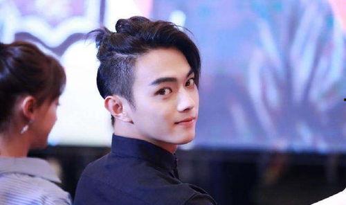 圈内爆料男星名单图片,揭秘名单中的神秘男星 第3张 圈内爆料男星名单图片,揭秘名单中的神秘男星 第3张